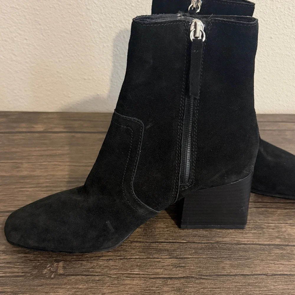 AQUA COLLEGE Waterproof Padded Tora Square Toe Stacked Heel Zip-Up Suede Booties